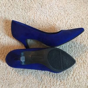 Blue faux suede heels